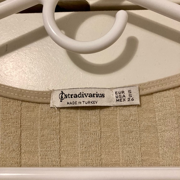 Cute beige fall top Size S Made in Turkey - Picture 3 of 4